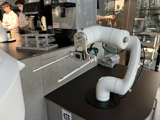 O사 마곡 오피스에 도입된 브릴스 '로봇 커피머신' (사진=지디넷코리아 신영빈 기자)