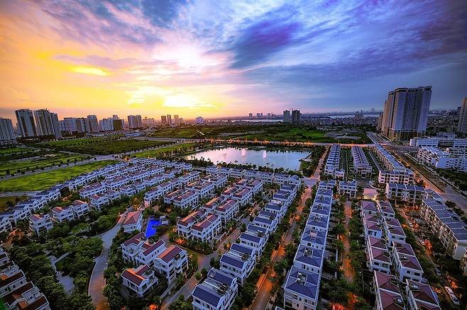 대우건설이 하노이에서 조성 중인 신도시 '스타레이크 시티'. 우리 정부는 해외에 한국형 신도시 수출을 늘린다는 계획이다. /대우건설