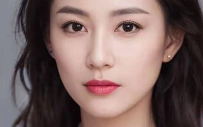 중국에서 직원들과 메일을 주고 받으면 실제 일했던 AI 여성. 대부분의 직원들은 정체를 밝히기 전까지 실제 사람이 아니라는 것을 눈치채지 못했다. [사진, 중국 sixth tone]