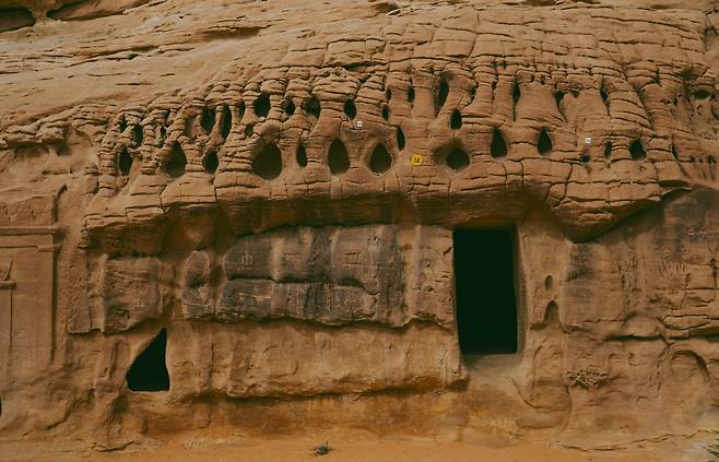 풍화 작용으로 알울라의 바위들은 다양한 모습을 하고 있다