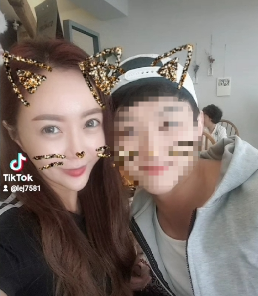 배우 이의정이 6일 자신의 채널을 통해 9살 연하의 남자친구를 공개했다. 사진 | 이의정 채널