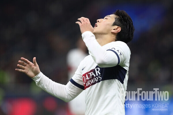 사진=게티이미지. PSG가 레알 소시에다드에 2-1 승리를 거뒀다. 1차전에서도 2-0 승리를 기록한 PSG는 합산 스코어 4-1로 8강 진출에 성공했다. 이강인은 이 경기에서 벤치로 시작했지만, 후반 시작과 함께 교체 투입됐고 킬리안 음바페의 득점을 어시스트하며 공격 포인트를 적립했다.