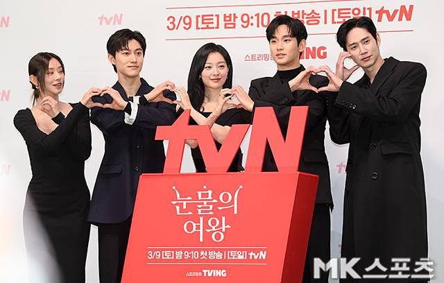 드라마는 퀸즈 패밀리와 용두리 식구들의 각양각색 관계성으로 공감과 웃음, 가족애 등 다채로운 볼거리를 선사할 예정이다. 사진=MK스포츠 제공