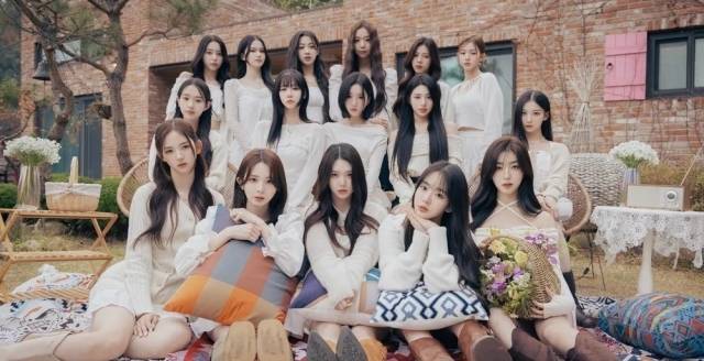 그룹 트리플에스. / 모드하우스