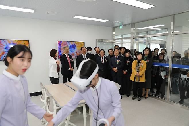 [거창=뉴시스] 경남도립거창대학 간호학과 강의동 개관식 *재판매 및 DB 금지 *재판매 및 DB 금지