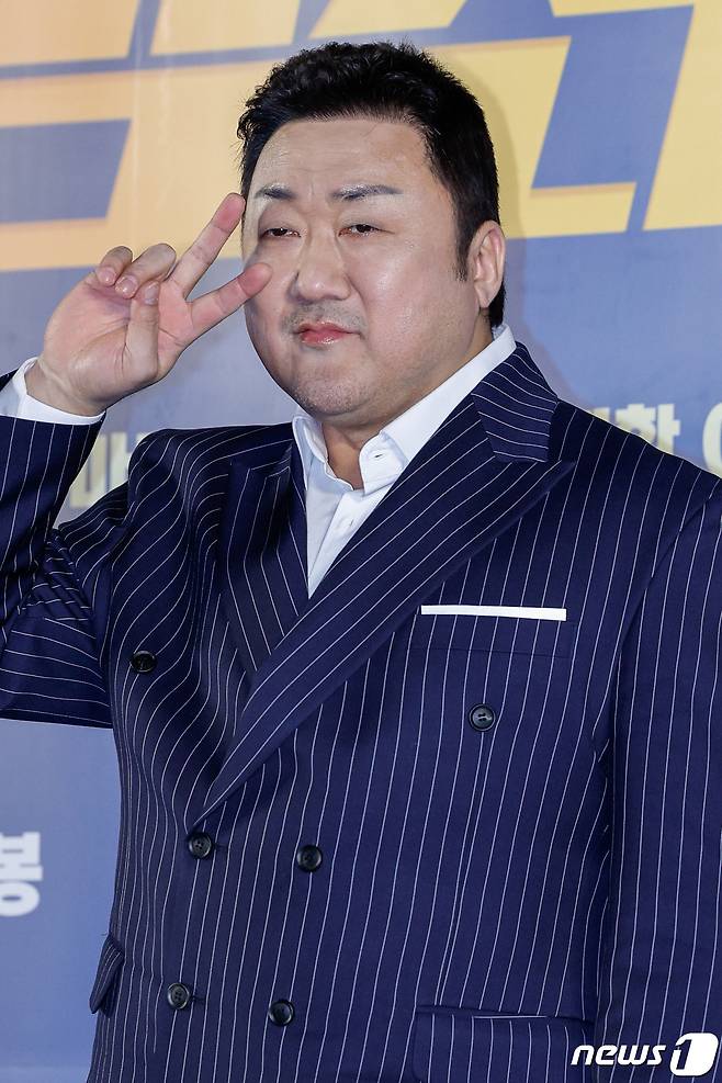 배우 마동석이 11일 서울 성동구 메가박스 성수에서 열린 영화 범죄도시4 제작보고회에 참석해 포토타임을 갖고 있다.  2024.3.11/뉴스1 ⓒ News1 안은나 기자