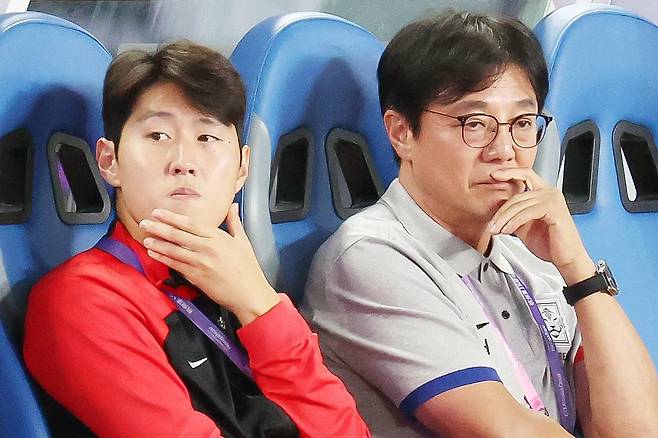 황선홍 감독과 이강인. /뉴스1