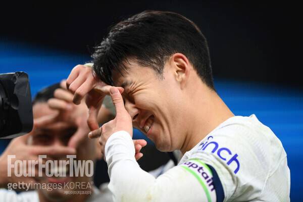 사진=게티이미지.&nbsp;토트넘 훗스퍼는 10일 오후 10시(한국시간) 영국 버밍엄에 위치한 빌라 파크에서 열린 2023-24시즌 프리미어리그(PL) 28라운드에서 아스톤 빌라에 4-0 승리를 거뒀다. 승점 3점을 추가한 토트넘은 리그 5위(승점53)를 유지했다. 4위 아스톤 빌라(승점55)보다 한 경기 덜 치른 가운데 승점 2점 차로 격차를 좁혔다.&nbsp;