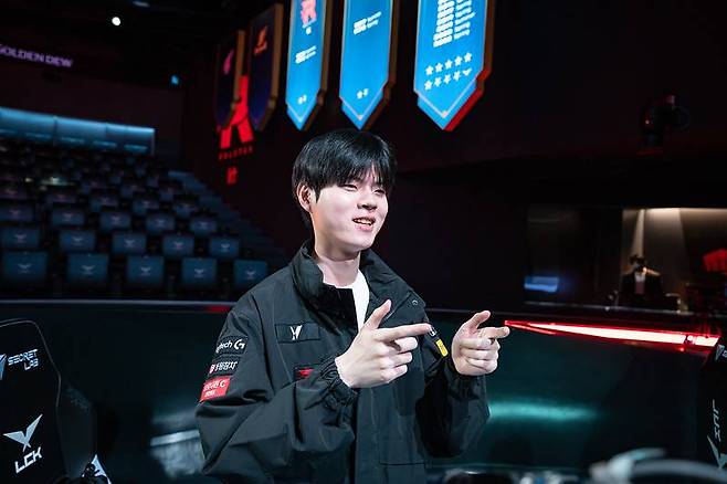 LCK 데뷔 후 첫 펜타킬을 달성한 '데프트' 김혁규