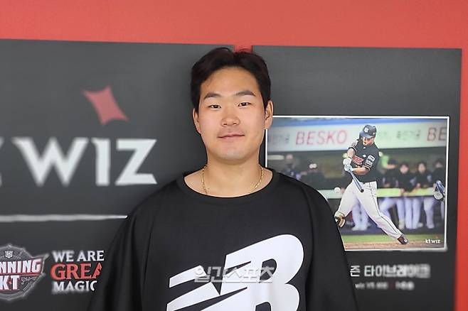 10일 인터뷰 중인 KT 김영현. 수원=윤승재 기자