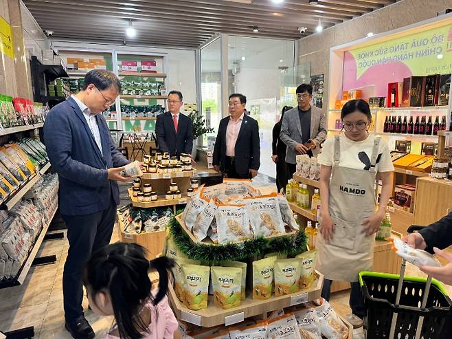 베트남 호치민 신짜오코리아마트 전남상설판매장. 전라남도 제공