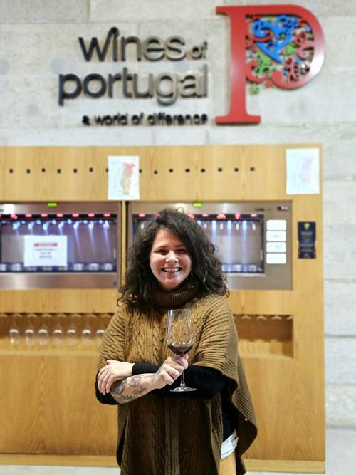 리비아 노바이스.