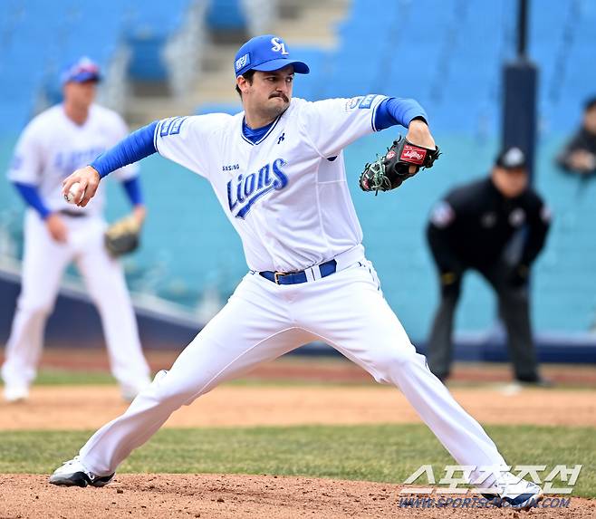 11일 대구삼성라이온즈파크에서 열린 KBO리그 시범경기 LG와 삼성의 경기, 삼성 선발투수 코너가 역투하고 있다. 대구=허상욱 기자wook@sportschosun.com/2024.03.11/