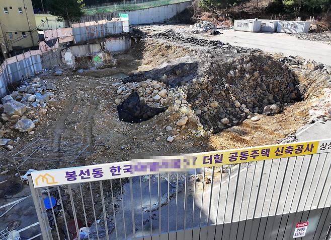 광주광역시 남구 봉선동에 짓고 있는 한 아파트 건설 현장. / 연합뉴스