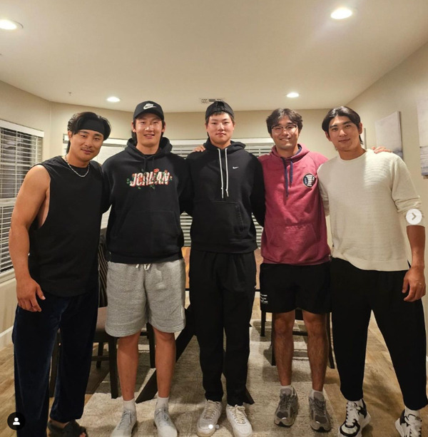 김하성은 마이너리그 후배들을 집에 초청해 저녁을 대접했다. 사진= 매니지먼트 서밋 공식 인스타그램