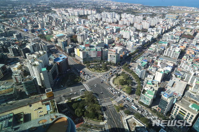 [제주=뉴시스] 제주시 노형오거리 모습. (사진=뉴시스 DB). photo@newsis.com