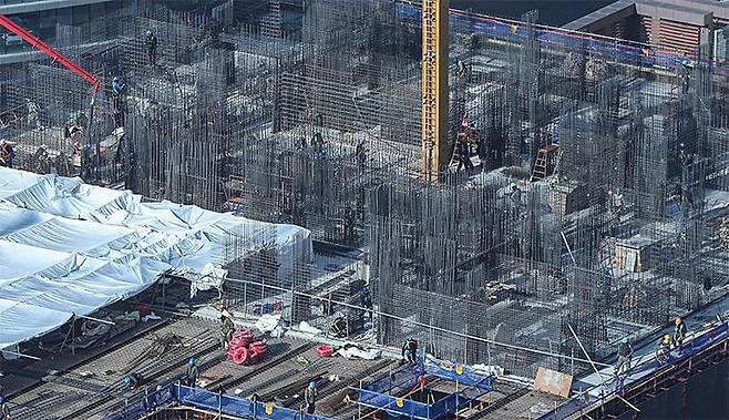 신축 아파트 공사 현장./뉴스1.