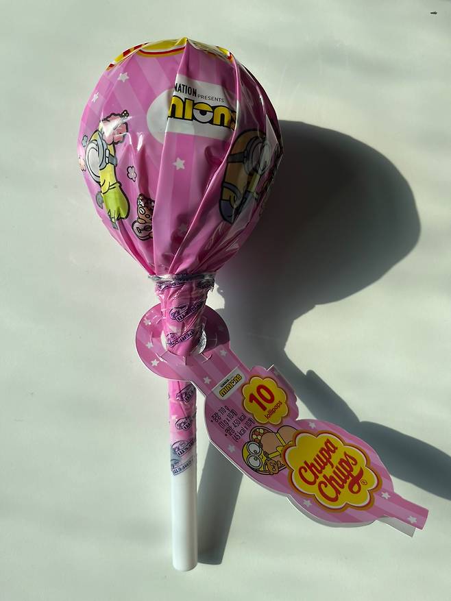 막대 사탕 모양의 선물 세트. 주소현 기자