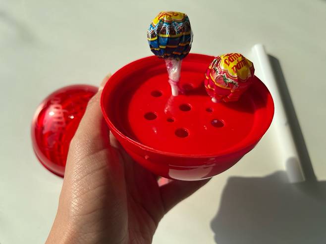 화이트데이 선물 세트를 해체한 모습. 주소현 기자