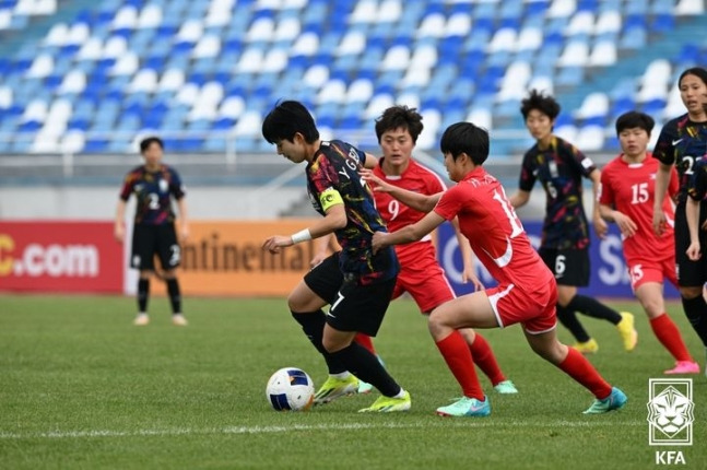 '또 4강서 북한에 졌다' 韓 U-20 여자축구 0-3 완패... 아시안컵 결승 진출 좌절