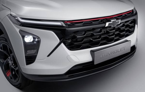 “연지곤지 찍었다”…쉐보레, ‘2025년형 트랙스 크로스오버’ 출시 [사진제공=한국지엠]