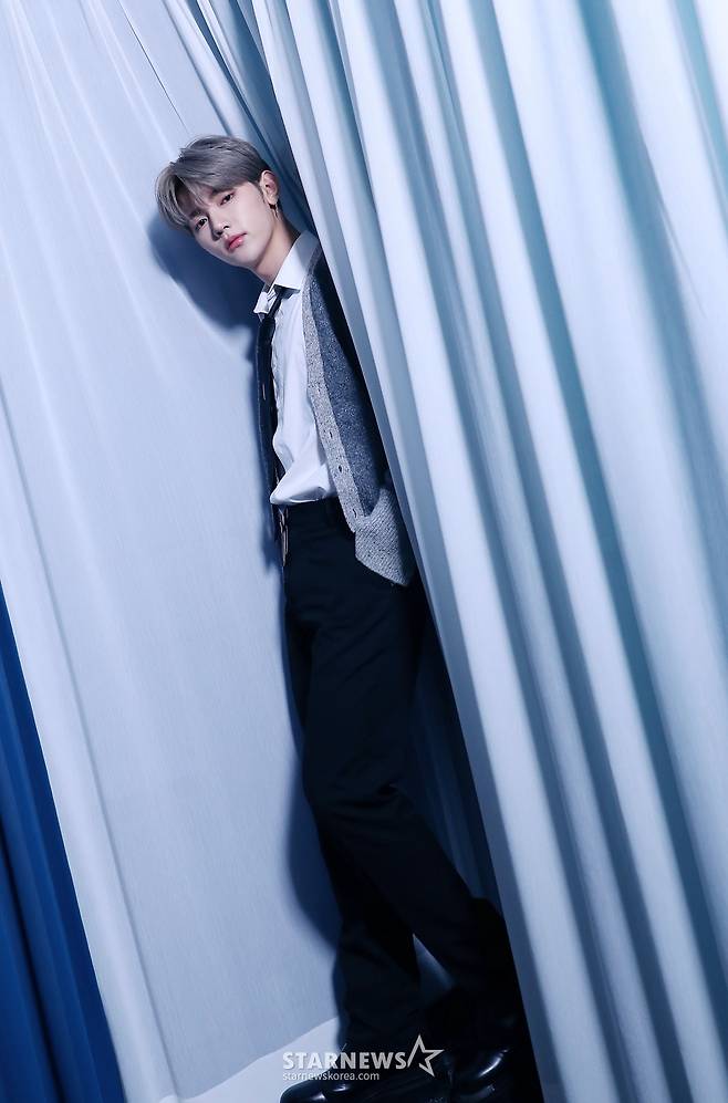 '비현실적인 꽃미남' 제로베이스원 장하오[★화보]