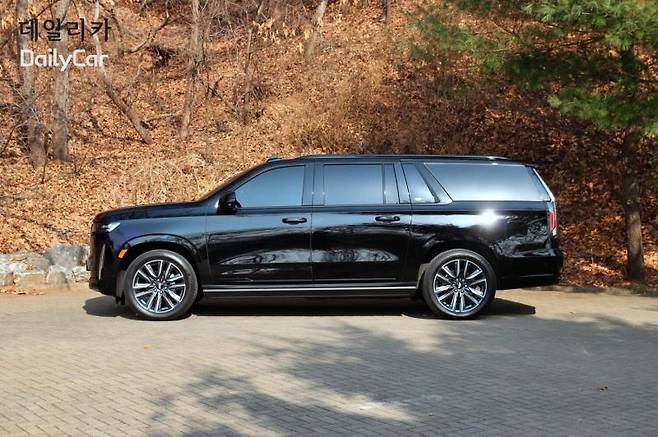 캐딜락, 에스컬레이드 ESV