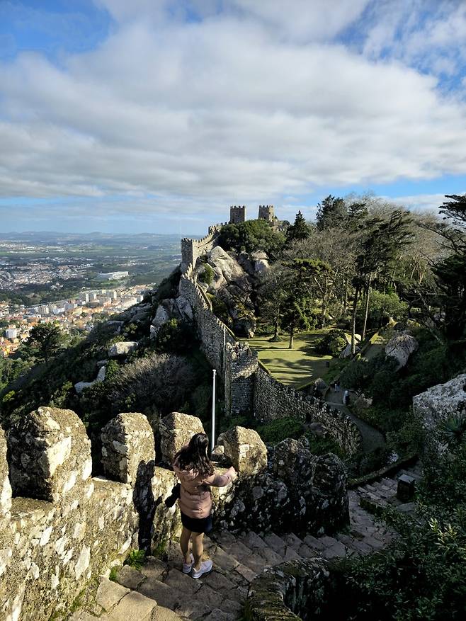 무어인의 성 성벽길.