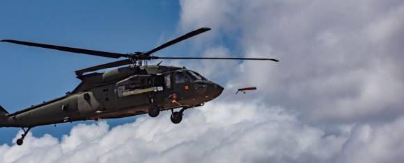 알티우스 계열은 튜브 발사식으로 헬기, 차량, 함선 등에서 운용이 가능하다. 출처 앤듀릴