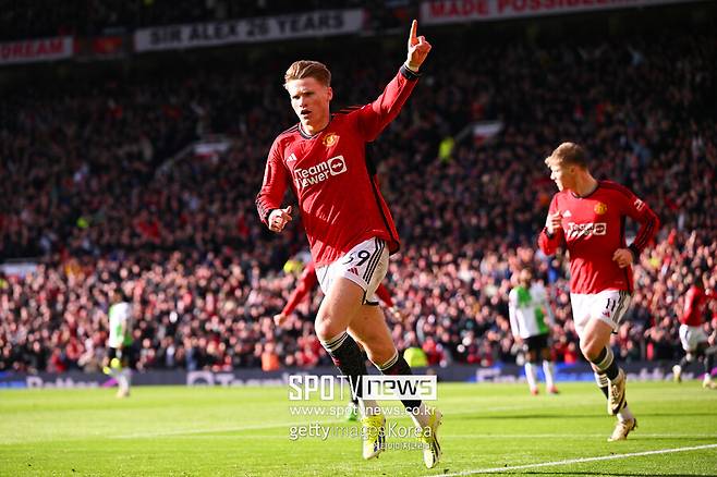 ▲ 맨체스터 유나이티드는 18일(한국시간) 영국 맨체스터 올드 트래포드에서 열린 2023-24시즌 잉글랜드 FA컵 8강전에서 연장전에 터진 아마두 디알로의 결승골에 힘입어 리버풀을 4-3으로 꺾고 4강에 올랐다.