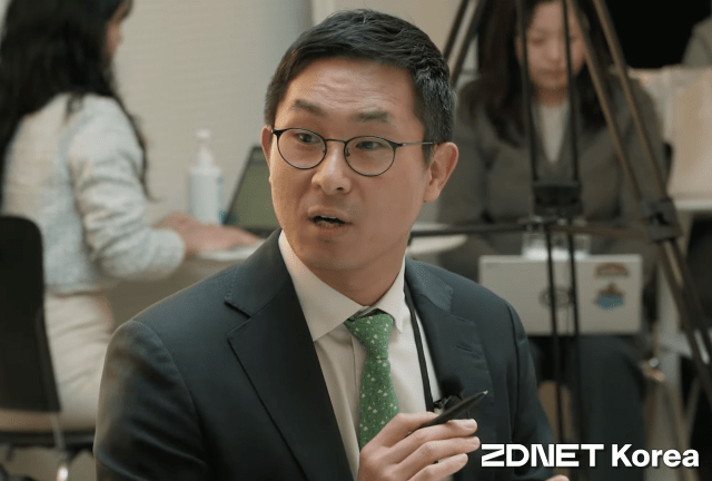 오정익 변호사는 법률 분야에 AI가 들어가려면 범용 기능을 충분히 갖춘 후, 여기에 법률 내용을 덧입히는 방식으로 가야한다고 주장했다.