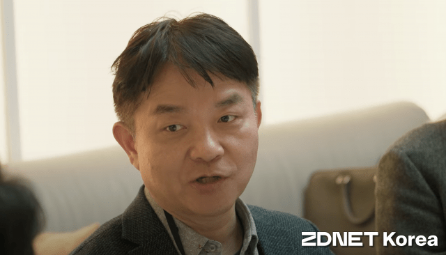 이경전 교수는 국내 스타트업에서도 수준 높은 개발사가 나와야 한다고 봤다.