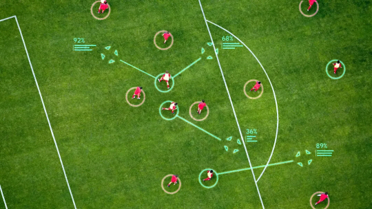 축구 코너킥 전술을 짜는 AI ‘택틱AI’의 전술 개발 과정. 구글 딥마인드 제공