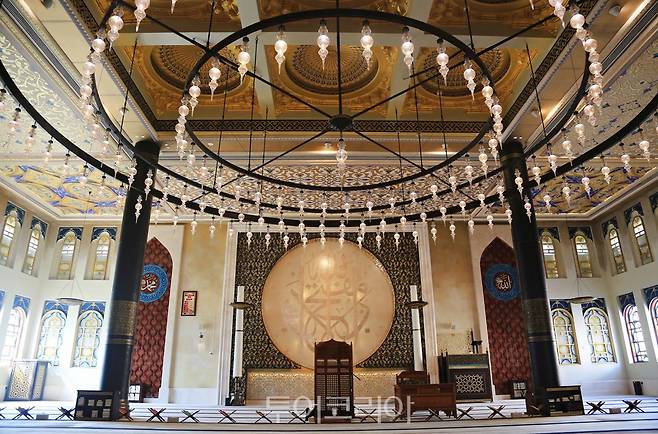 화려한 카타라 문화마을 모스트 내부 (사진. 김관수)