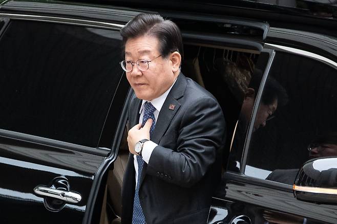 이재명 더불어민주당 대표가 2일 서울 서초구 서울중앙지방법원에서 열린 공직선거법위반 공판에 출석하고 있다. 2023.6.2/뉴스1