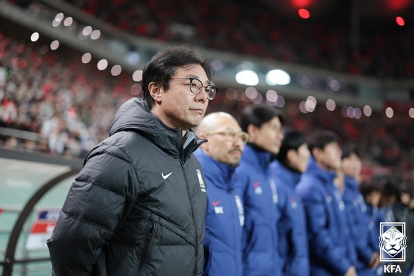 황선홍 남자 축구 대표팀 임시 감독. 대한축구협회 제공