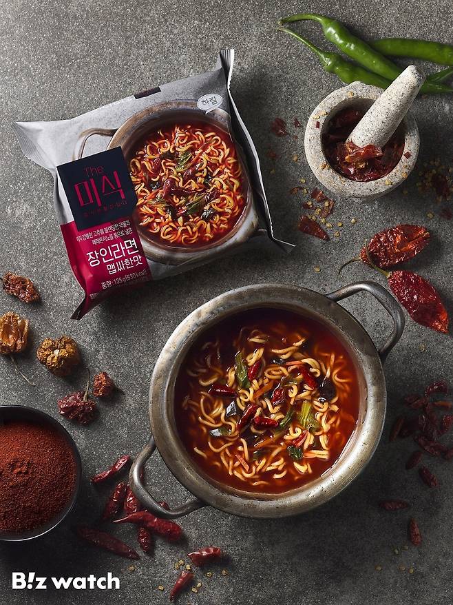 하림 더미식 장인라면 맵싸한맛 제품 이미지 / 사진=하림식품