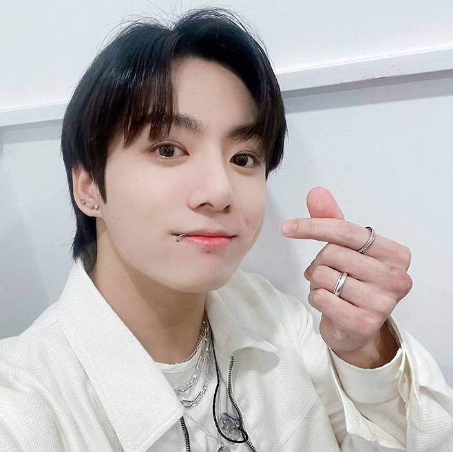 방탄소년단 정국 日팬클럽, 입대 100일 기념 취약계층 아동에 500만원 상당 한돈 기부..선한 영향력 전파