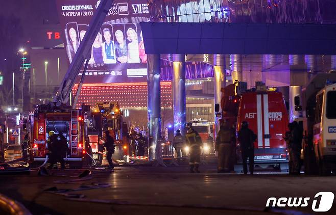 22일(현지시간) 러시아 모스크바 외곽 크로커스 시티홀에서 테러가 발생한 가운데 사망자 수가 93명으로 증가했다. 2024.03.23. ⓒ 로이터=뉴스1 ⓒ News1 정윤영 기자
