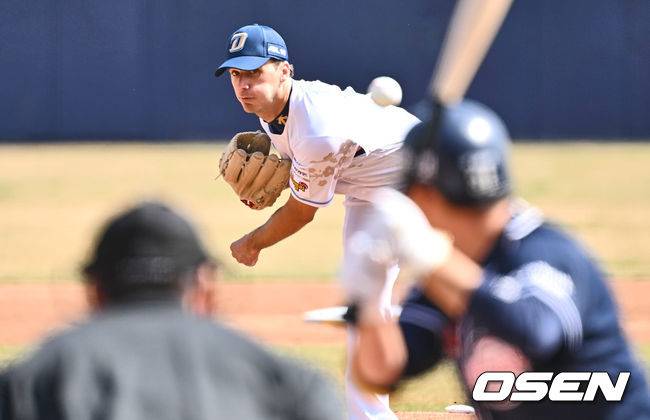 [OSEN=창원, 이석우 기자]NC 다이노스 선발투수 하트가 역투하고 있다. 2024.03.23 / foto0307@osen.co.kr