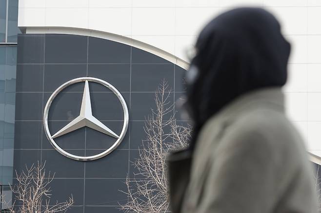 서울 시내 한 벤츠 매장의 모습./사진=연합뉴스