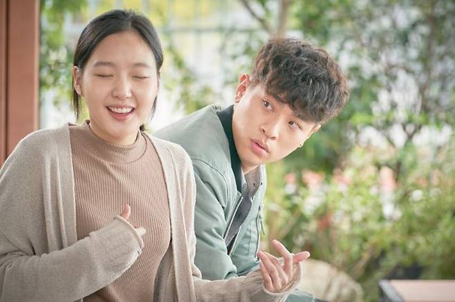 영화 '변산'에 함께 출연해 호흡을 맞춘 김고은(왼쪽)과 박정민. 사진제공=플러스엠 엔터테인먼트