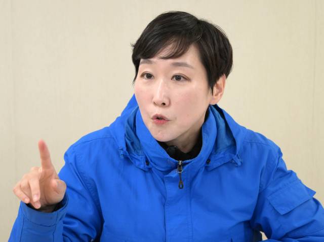 이지은 더불어민주당 마포갑 후보가 13일 서울 마포구 염리동의 사무실에서 본지와 인터뷰를 갖고 있다. 성형주 기자