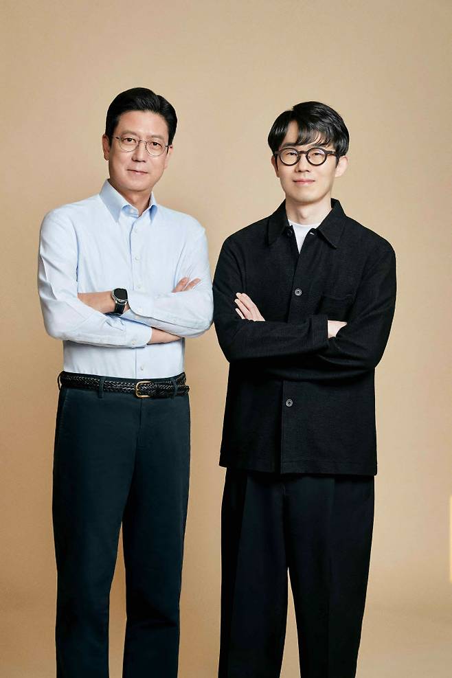 김정욱 넥슨코리아 공동대표(왼쪽)와 강대현 공동대표(사진=넥슨)