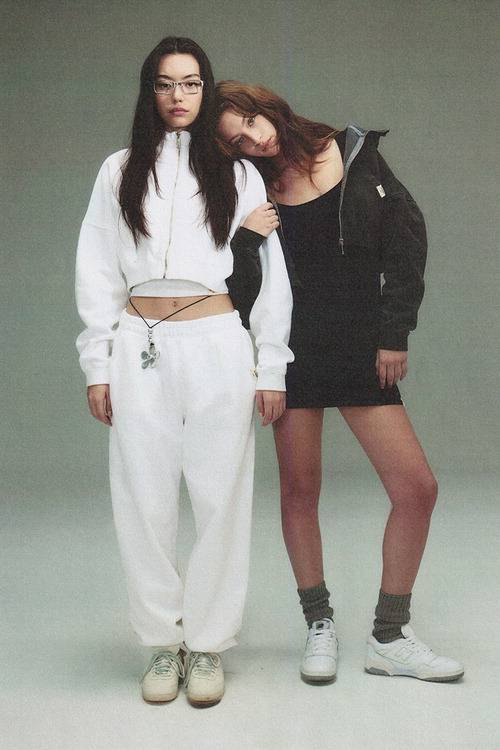 글로니 클래식 라인 룩북.  글로니