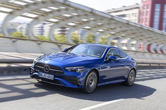 디 올-뉴 메르세데스-벤츠 CLE 200 쿠페