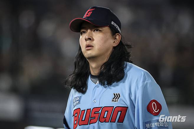 마무리 김원중도 8회초 등판해 무실점 피칭으로 NC타선을 잠재웠다. 사진 | 롯데 자이언츠