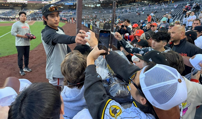 이정후가 샌디에이고에서도 인기를 끌고 있다. [사진출처 = 연합뉴스]