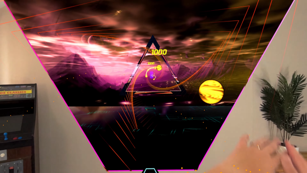 - 비전 프로 신스 라이더 플레이 모습[출처: 신스라이더 공식 유튜브]