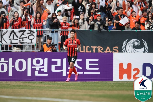 동점골 주인공 강원FC 이상헌. /사진=한국프로축구연맹 제공